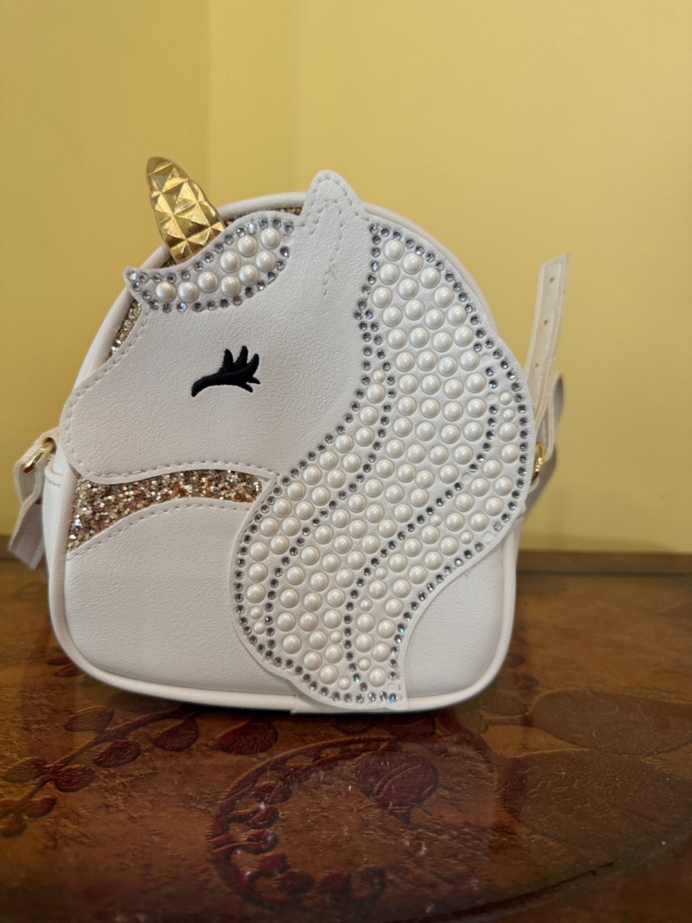 White Unicorn Pearl Crossbody Mini Novelty Bag with Gold Horn